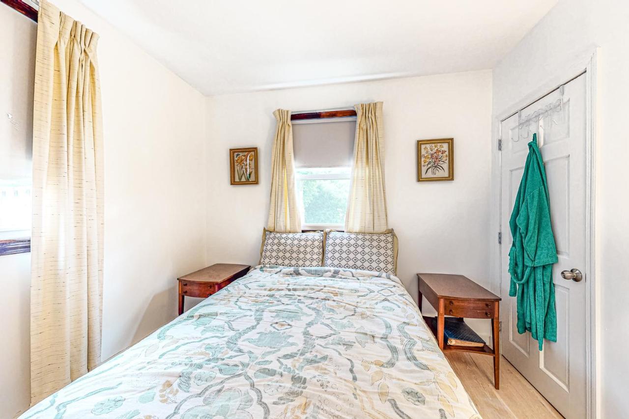 Lake Shore Living Falmouth Buitenkant foto