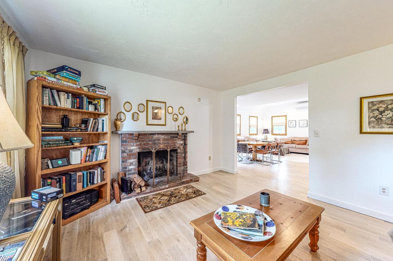 Lake Shore Living Falmouth Buitenkant foto
